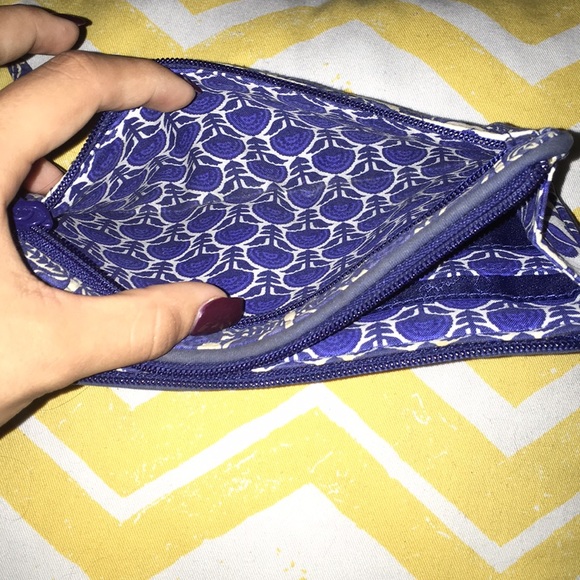 Vera Bradley Wristlet - Picture 4 of 4
